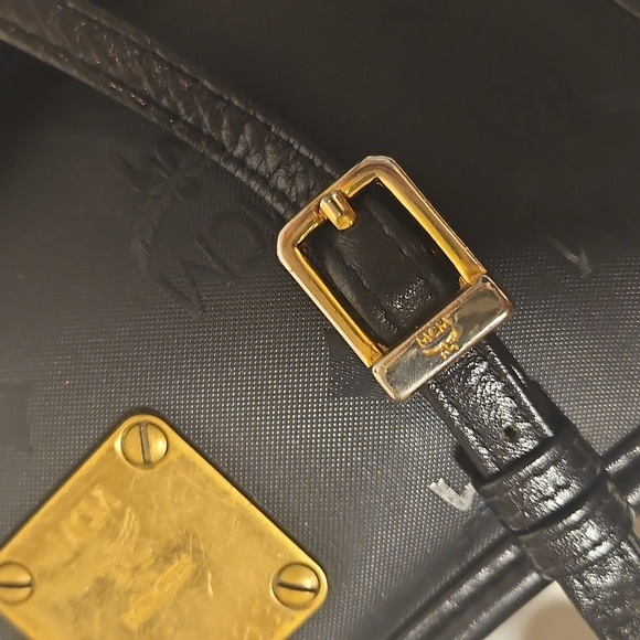 Authentic MCM munchen cross body purse - Picture 8 of 13